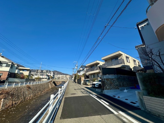 篠原中町4丁目　前面道路